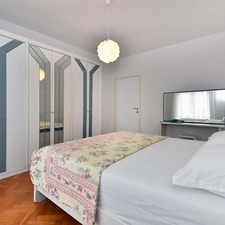 Brezac Olive Garden Apartment Fažana Kültér fotó