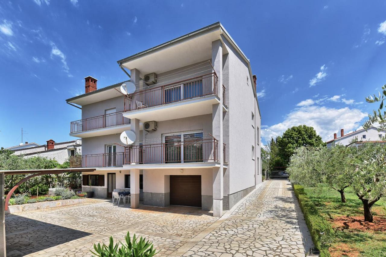 Brezac Olive Garden Apartment Fažana Kültér fotó