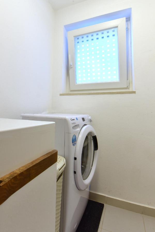 Brezac Olive Garden Apartment Fažana Kültér fotó