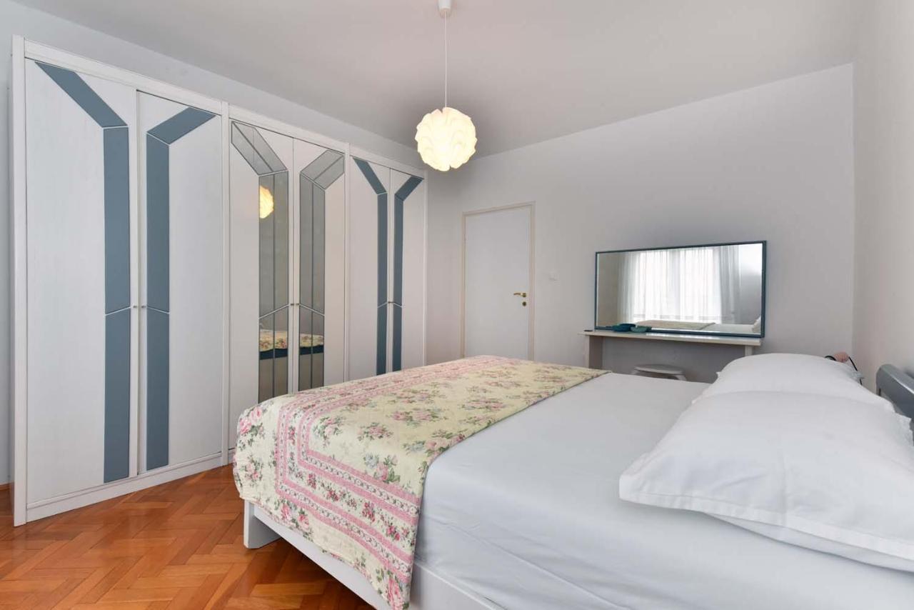 Brezac Olive Garden Apartment Fažana Kültér fotó