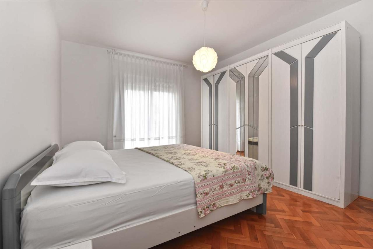 Brezac Olive Garden Apartment Fažana Kültér fotó